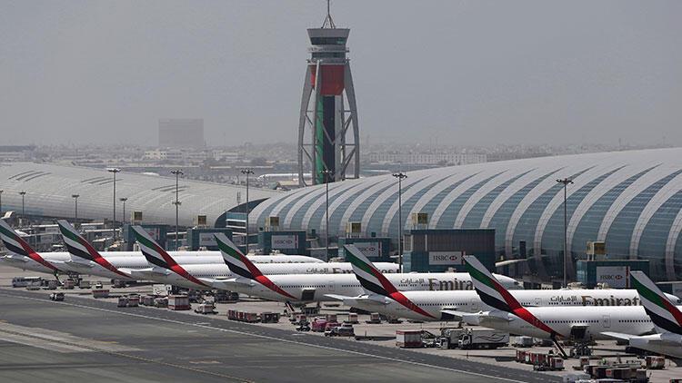 Son dakika Dubai Havalimanı'nda şüpheli İHA hareketliliği Uçaklar geri çevrildi