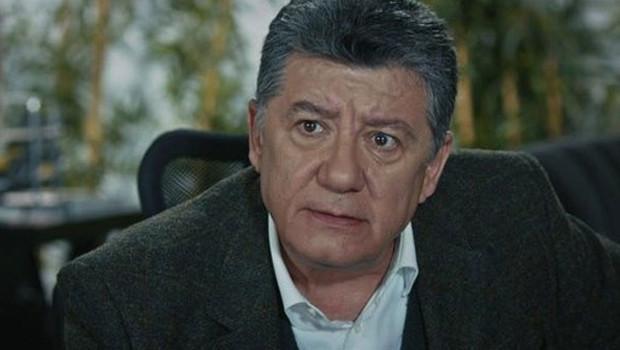 Son dakika: Ünlü oyuncu Tarık Ünlüoğlu hayatını kaybetti
