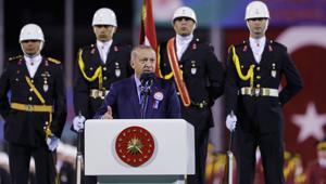 Cumhurbaşkanı Erdoğan: Şehit ailelerini kapı önüne koyanları biz de kapının önüne koyarız