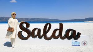 Emine Erdoğandan Salda Gölünde inceleme