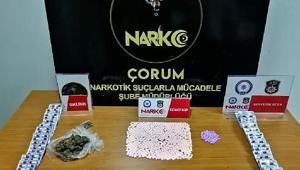 Uyuşturucu alışverişi için cezaevinden izinli çıkan 2 hükümlü, yakalandı