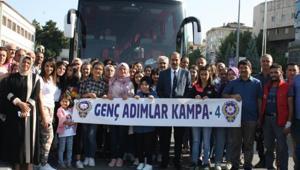 Polis 38 öğrenciyi gençlik kampına gönderdi