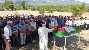 Eşinin bıçakladığı Hafize, toprağa verildi