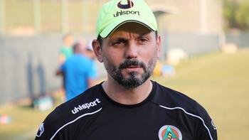 Erol Bulut'u yıkan sakatlık! 6 ay yok... Erol Bulut'u yıkan sakatlık! 6 ay yok...