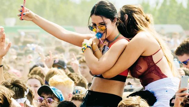 Bu hafta sonu eğleniyoruz