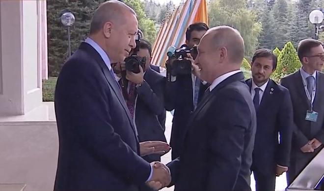Ankara'da baş döndüren görüşme trafiği... Putin Çankaya'da... Ankara'da baş döndüren görüşme trafiği... Putin Çankaya'da...