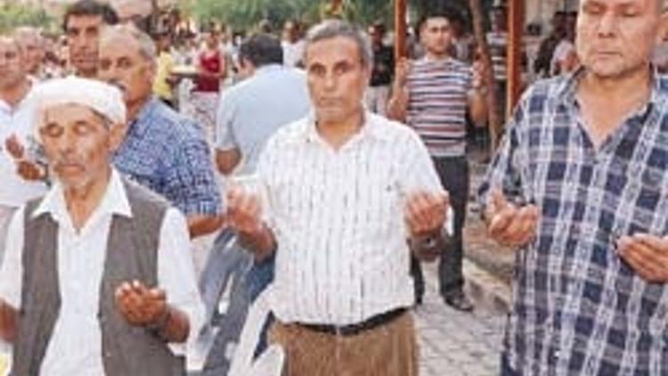 Roman Mahallesi’nde ’uçan yaratık’ mevlidi