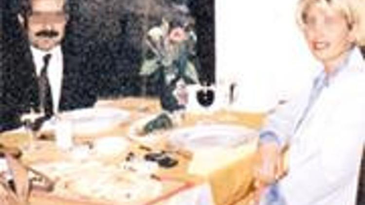 İşte ahlak sürgünü kadınla evli sevgilisi