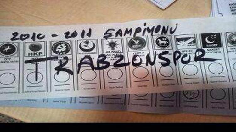 Trabzonspor taraftarlarından oy tepkisi