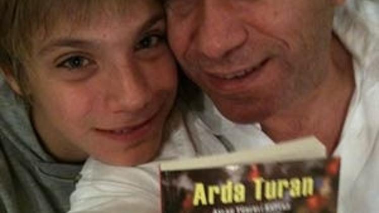 Sabri Ugan Arda'nın kitabını yazdı