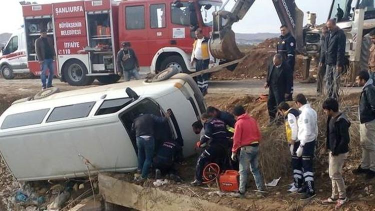 11 yaşında minibüsle kaza yaptı