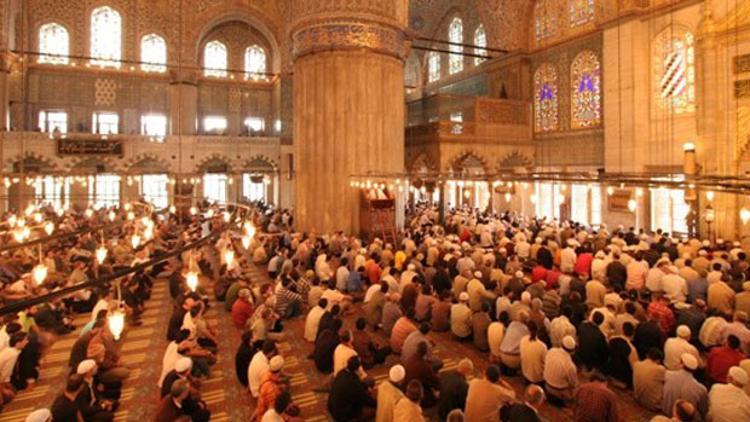 Cuma namazı saat kaçta kılınacak?