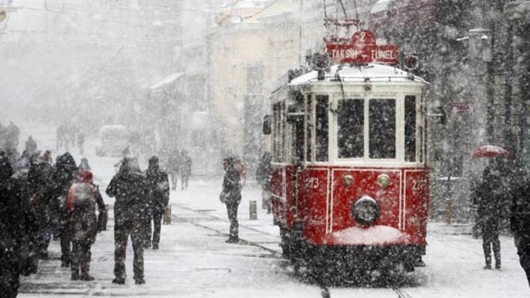 İstanbullular dikkat! 'Yarın kar görebiliriz ama...'
