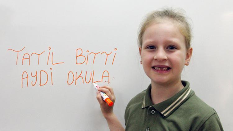 İlk ders zili çaldı... İşte Türkiye'den ilk gün manzaraları