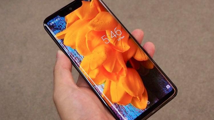 Sharp'tan fazlasıyla hafif telefon: Aquos Zero