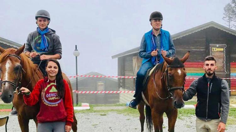 Bakandan kamp ziyareti