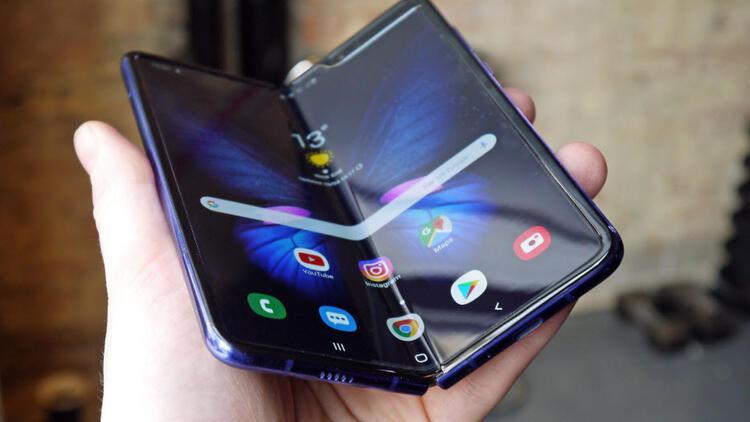 Samsung Galaxy Fold 2 resmen geliyor! İlk görüntüsü ortaya çıktı