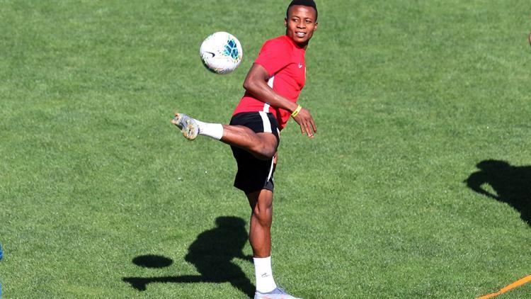 Anthony Chigaemezu Uzodimma, Kayserispor'da! | Transfer haberleri...