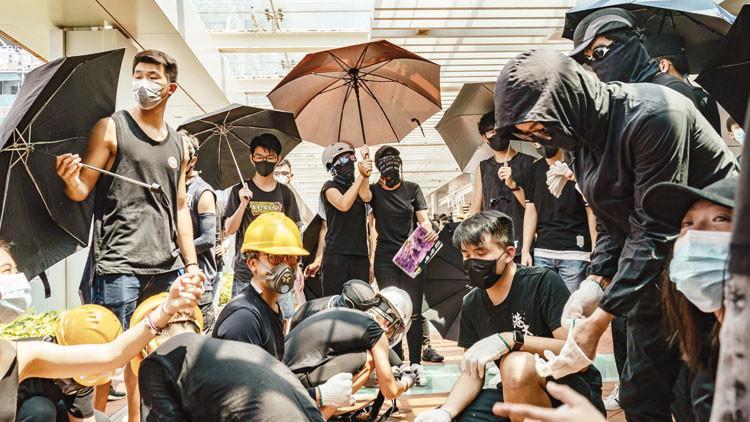 Hong Kong’dan ABD’ye uyarı