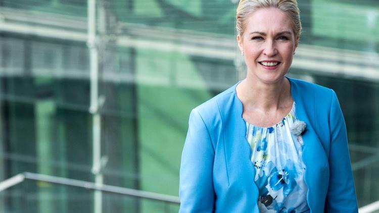 Manuela Schwesig’den kötü haber: Meme kanseri