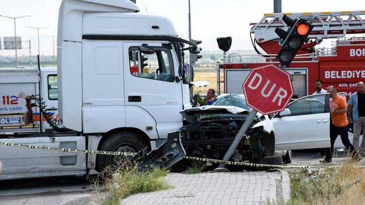 Emniyet müdürünün eşinin öldüğü kazada tanker sürücüsü serbest