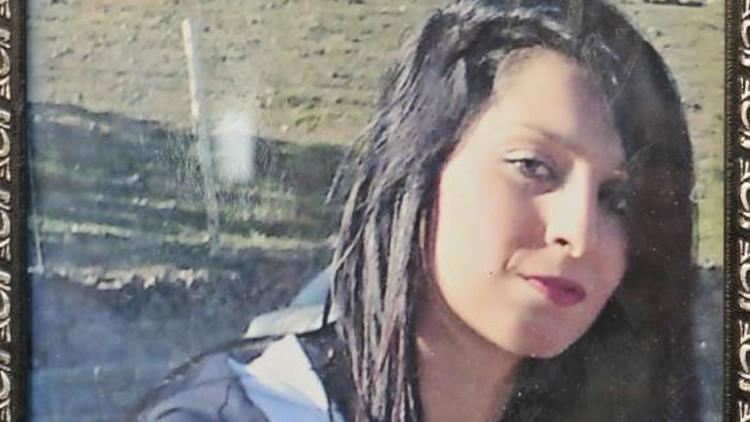 "Gözüm pencerede kulağım kapıda kızımı bekliyorum"