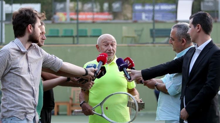 TFF Başkanı Nihat Özdemir: "4-0 gibi bir neticeyle büyük neşe içinde İstanbul'a döndük"