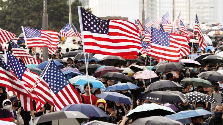Hong Kong’da kriz... Göstericiler Batı’dan destek talep ediyor