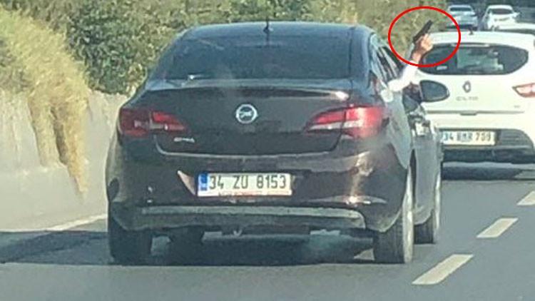 İstanbul'da trafikte dehşete düşüren görüntü!