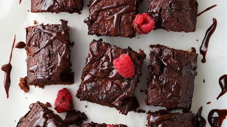 Frambuazlı Çikolatalı Brownie Tarifi
