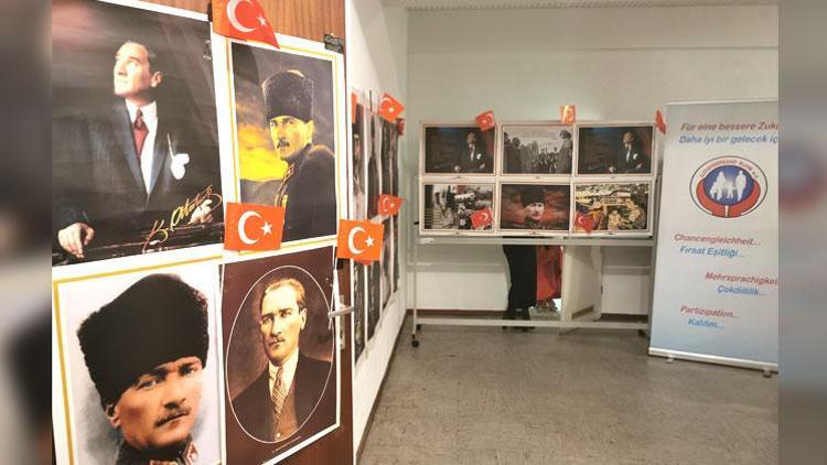 Essende Cumhuriyet Bayram Kutland Avrupa Haberleri