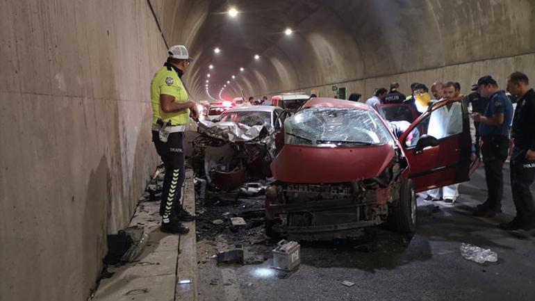 Pendik’te trafik kazası: 2 ölü 1 yaralı