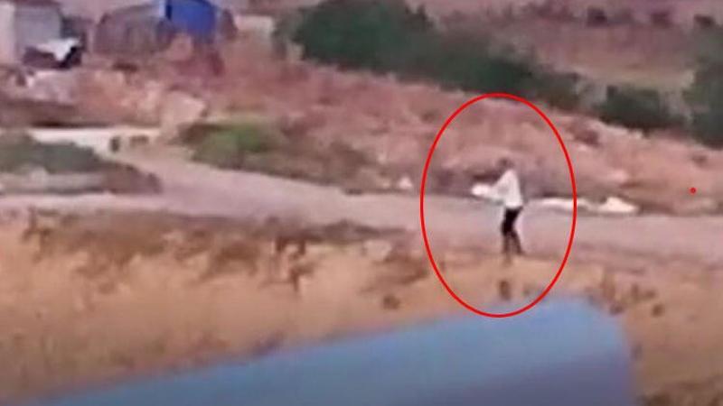Kendisine tokat atana kızdı, evinden aldığı pompalı tüfekle rastgele ateş açtı