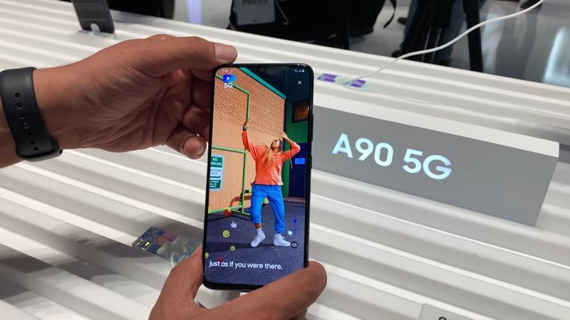 Samsung Galaxy A90'ı ilk kez yakından inceledik