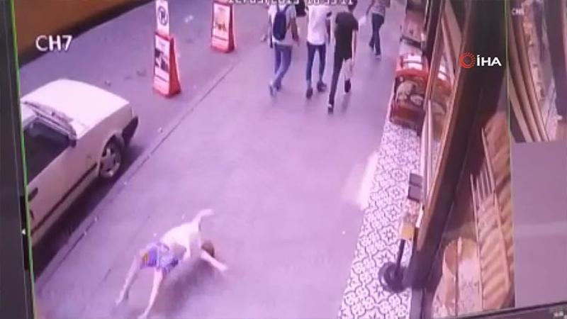 Bahçelievler’de balkonda oyun oynayan küçük çocuk yere böyle çakıldı