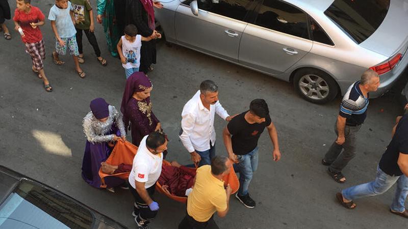 Halay sırasında düğün karıştı! Yaralılar var