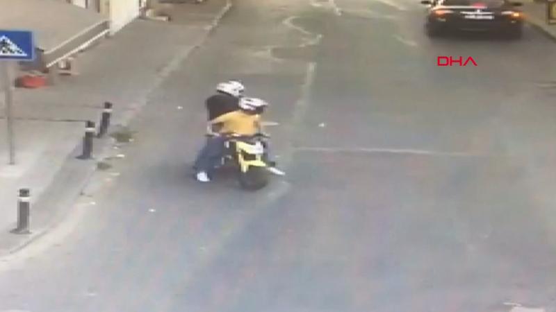 Gaziosmanpaşa'da motosikletli saldırganlardan 4 ayrı silahlı saldırı