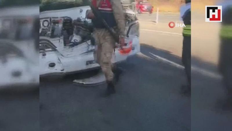 Yolcu otobüsü ile tır çarpıştı: 4'ü ağır 17 yaralı