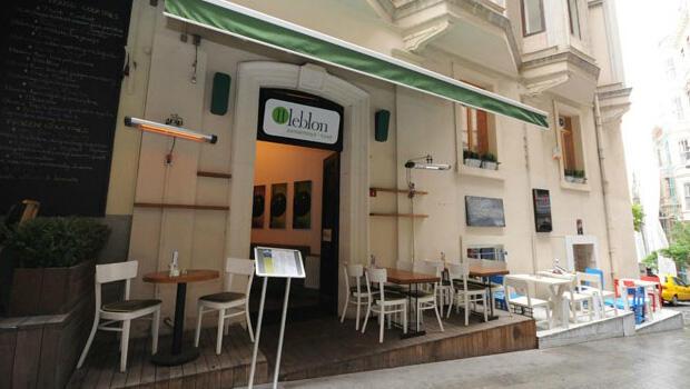 Issız Adam'ın restoranı kapandı - Son Dakika Haberler