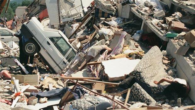 17 Ağustos depremiyle ilgili dikkat çeken araştırma: 'Domino etkisiyle...'  - Son Dakika Haberleri İnternet