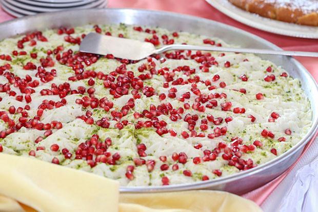 Bademli güllaç tarifi Tatlı Tarifleri