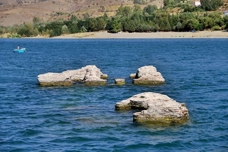 Hazar Gölü�nden �Batık Şehir� çıktı Seyahat Haberleri