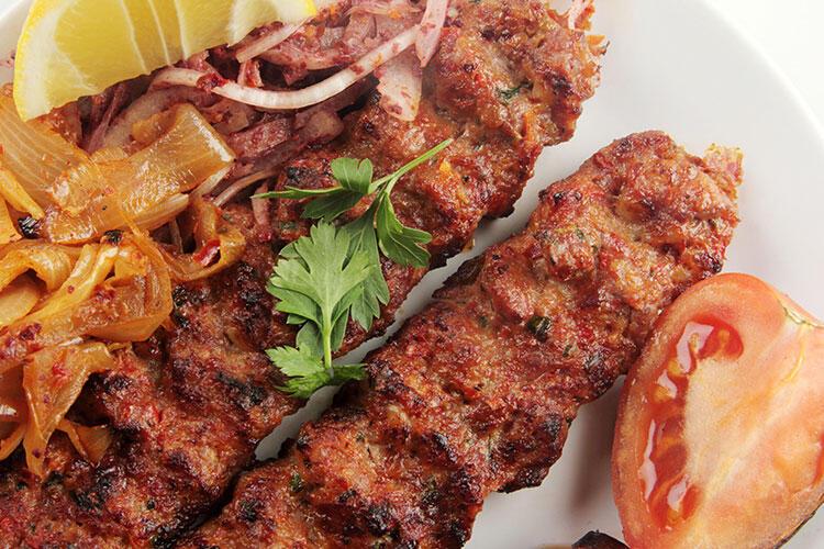 Adana kebap tarifi Et Yemekleri