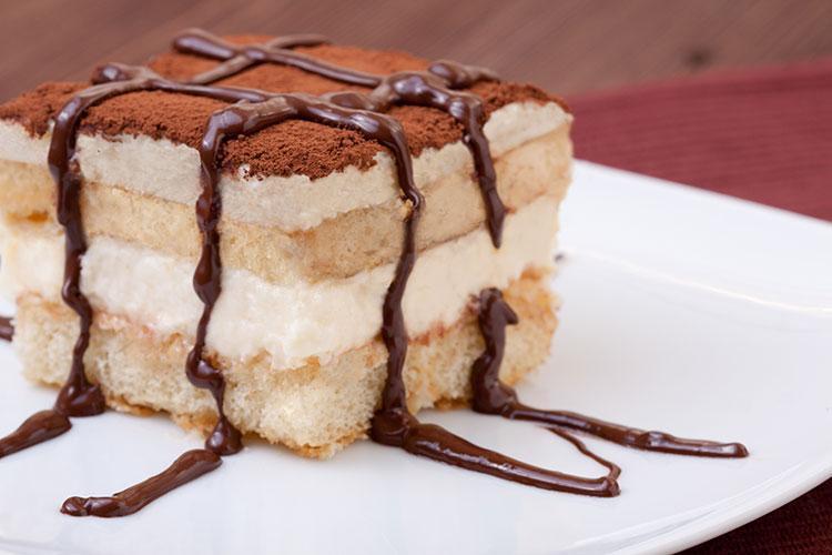 Tiramisu Tarifi Evde Tiramisu nasıl yapılır? Kolay ve pratik yapımı