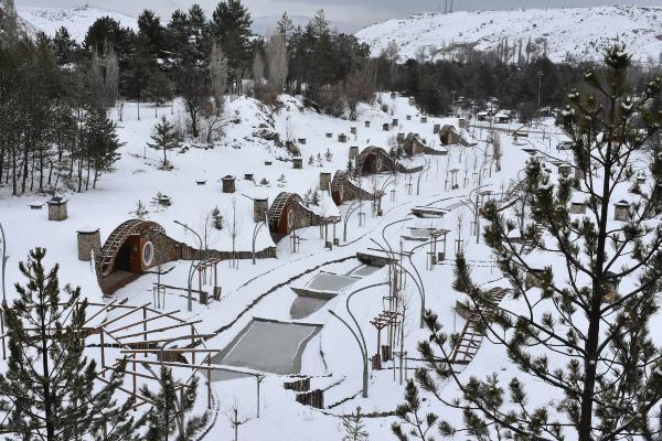 Sivas Haberleri �Hobbit Evleri� kışın da cazibe merkezi olacak