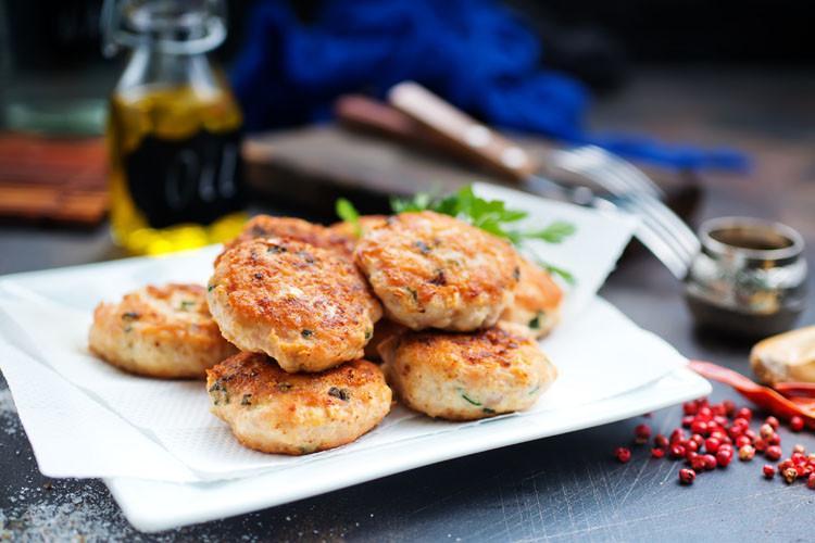 Tavuk köftesi nasıl yapılır? Tavuk köftesi tarifi