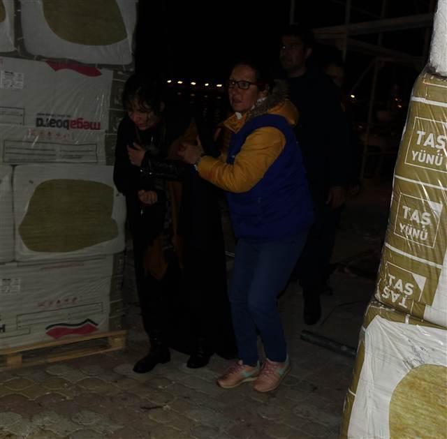 Son dakika! Çanakkale�de göçmen teknesi battı 1�i bebek 4