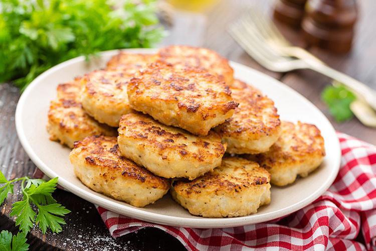 Tavuk köfte nasıl yapılır? Sarımsaklı tavuk köfte tarifi