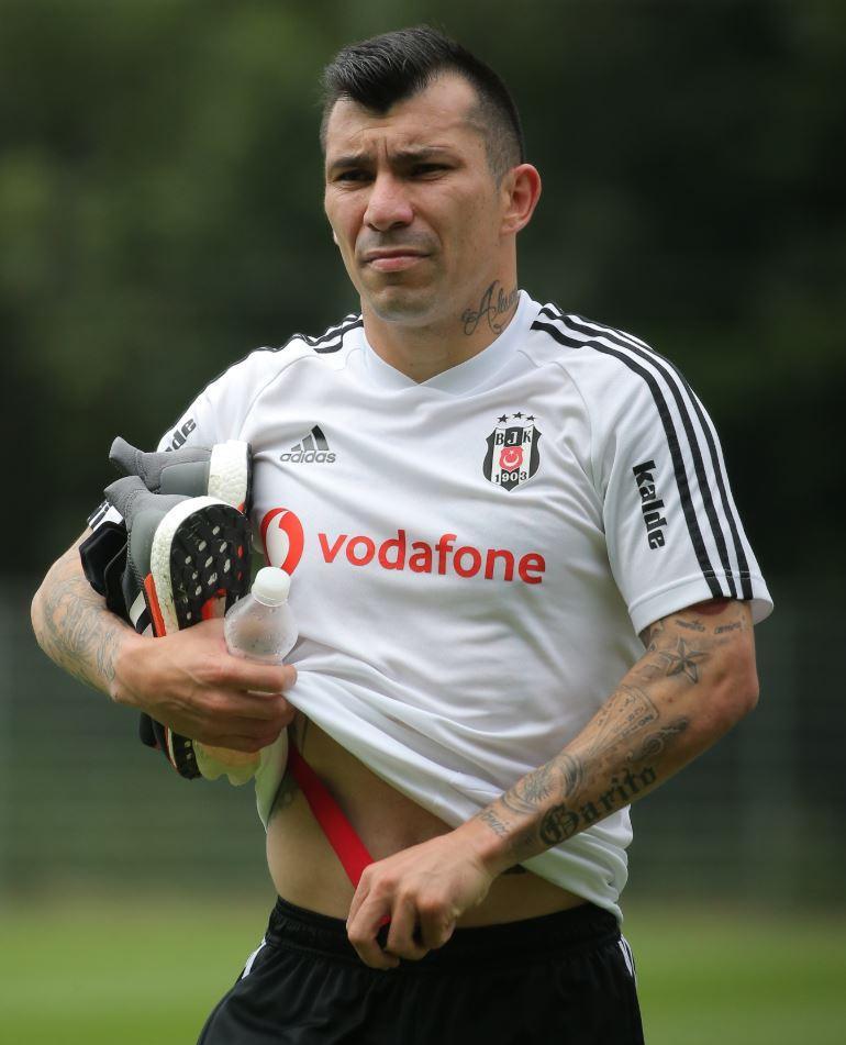 Idmana Damga Vurdular Baskan Orman Ve Sureyya Soner Son Dakika Spor Haberleri Idmana Damga Vurdular Baskan Orman Ve Sureyya Soner Son Dakika Spor Haberleri