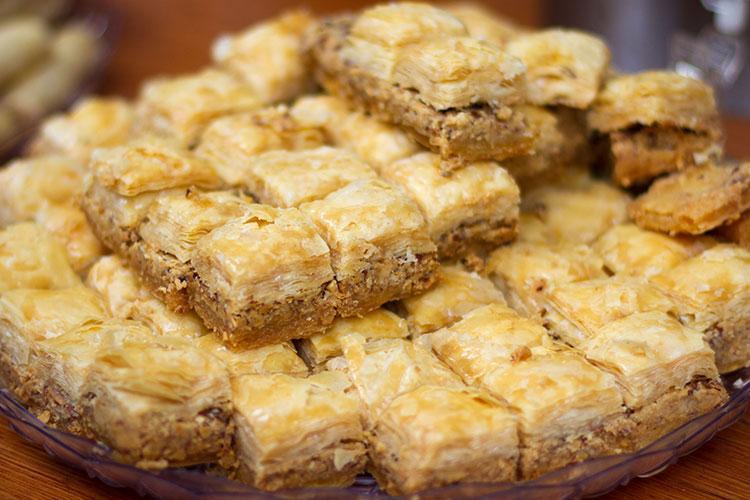 Kolay baklava nasıl yapılır? Kolay ev baklavası tarifi